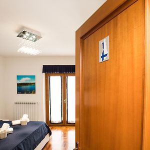 Camera con letto king size